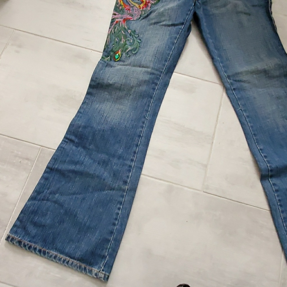 Embroidered Jeans - Picture 4 of 8